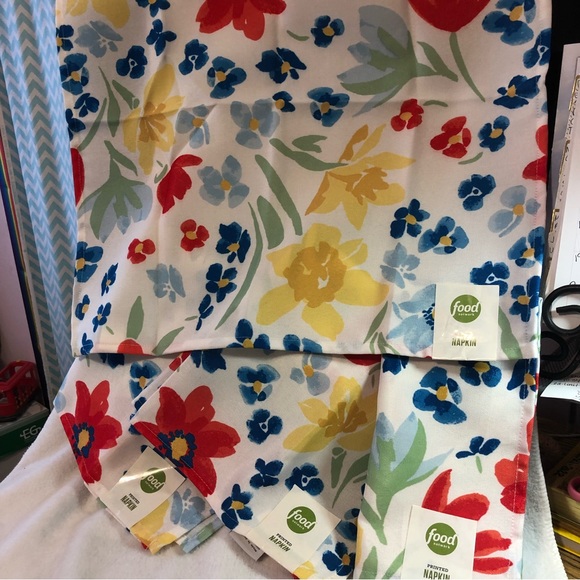 FINAL SALE- LEAVING CLOSET-NO FURTHER DISCOUNTS - Picture 1 of 7